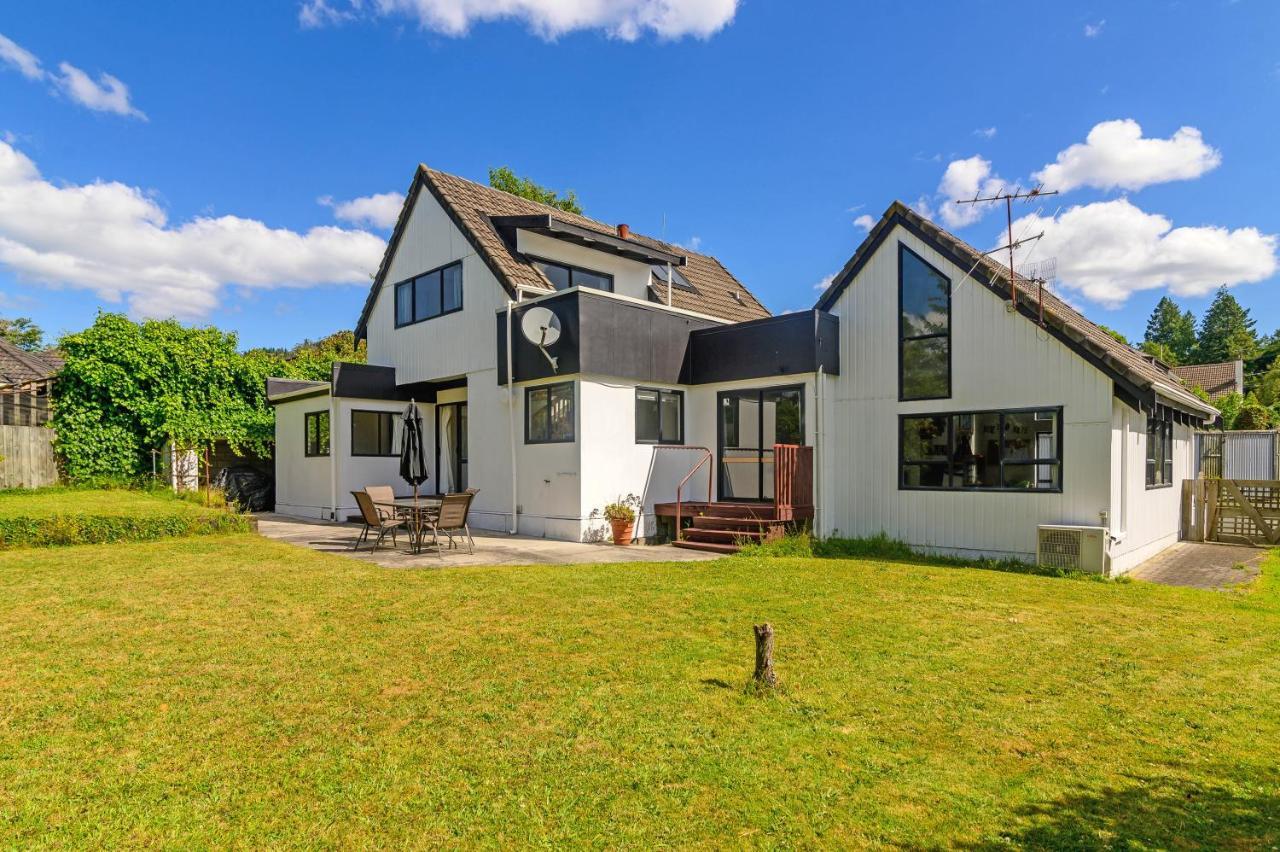Rotorua Redwood Retreat Villa Ngoại thất bức ảnh